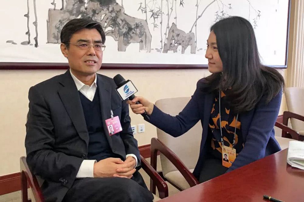 當(dāng)好能源轉(zhuǎn)型與清潔發(fā)展排頭兵——訪全國政協(xié)委員，中國華能集團有限公司董事長、黨組書記舒印彪
