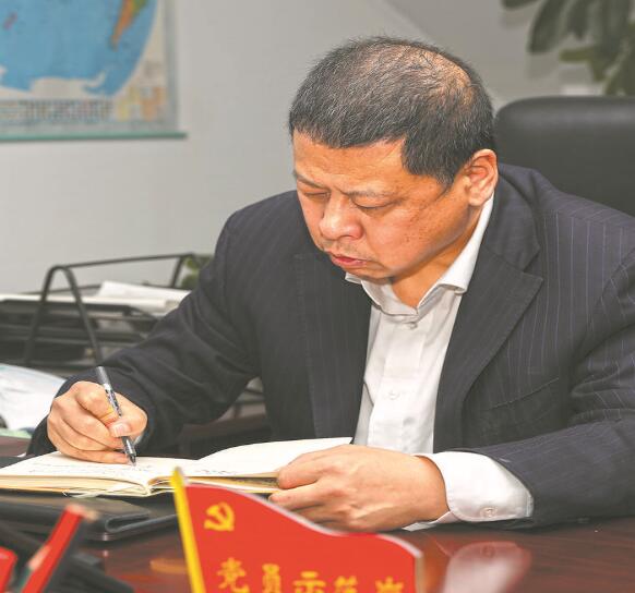 有他在，大家心里就有底了——記國家電網有限公司特等勞動模范汪波