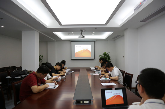 國網(wǎng)寧波奉化區(qū)供電：扣好從業(yè)“第一粒紐扣”，開啟新員工廉潔守護