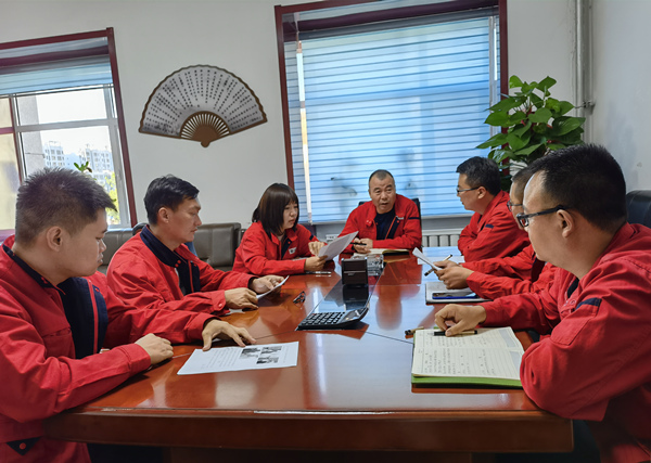 烏海電業(yè)局千里山分局：修訂宣貫班組標準，促進班組有序發(fā)展