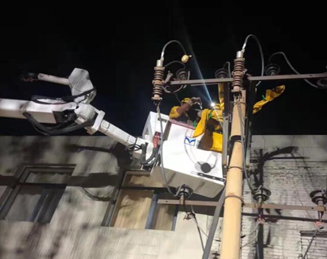烏海電業(yè)局配電帶電作業(yè)處：11、7、23