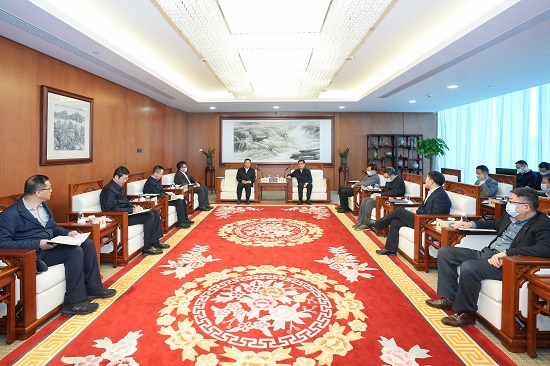 舒印彪鄧建玲會(huì)見(jiàn)哈電集團(tuán)董事長(zhǎng)曹志安、總經(jīng)理吳偉章