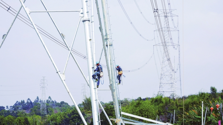 廣東江門(mén)供電局500千伏五江甲乙線(xiàn)增容改造工程投運(yùn)