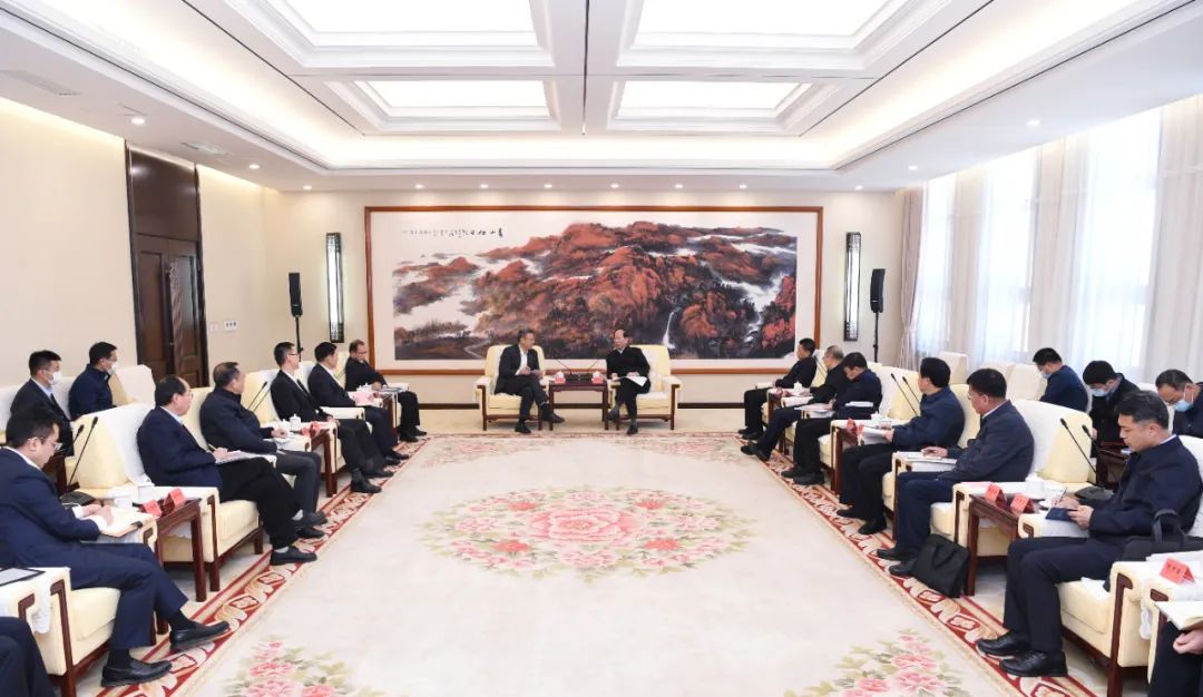 錢智民、江毅拜會內(nèi)蒙古自治區(qū)黨委書記、人大常委會主任石泰峰