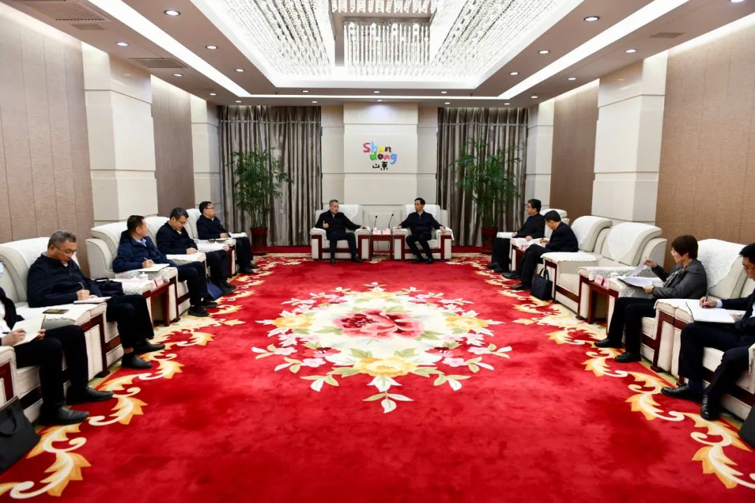 大唐山東發(fā)電公司黨委書記、董事長趙永力拜會(huì)菏澤市委副書記、市長張倫