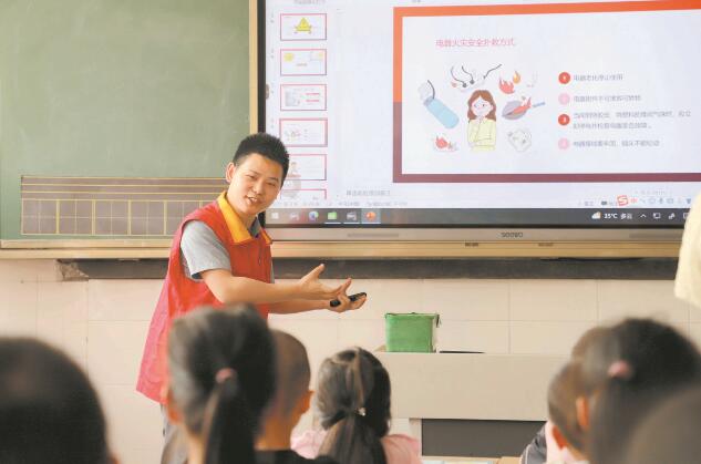 魏錕：用心服務(wù)是起點，客戶滿意是方向