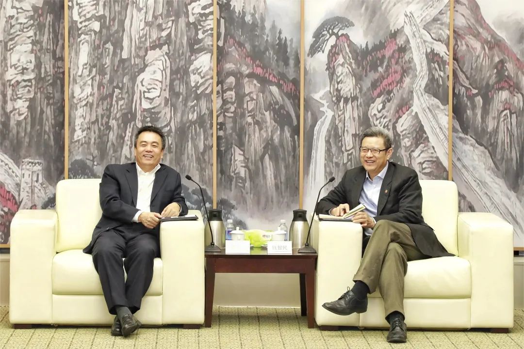 國家電投黨組書記、董事長錢智民會(huì)見哈電集團(tuán)黨委書記、董事長曹志安
