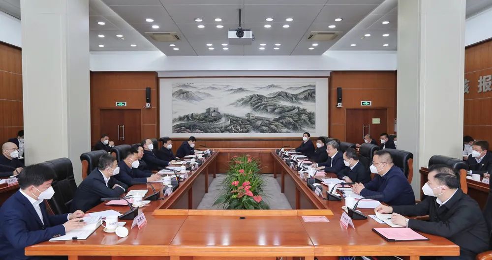 中核集團黨組書記、董事長余劍鋒與遼寧省委書記郝鵬、省長李樂成會談
