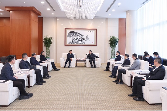 鄧建玲會見福建省政協(xié)副主席、漳州市委書記張國旺