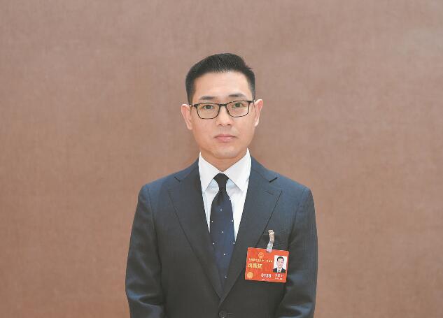 推動清潔能源發(fā)展 促進(jìn)綠色低碳轉(zhuǎn)型——訪全國人大代表、河北寶信物流有限公司總經(jīng)理李建衛(wèi)