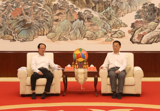 中國電建黨委書記、董事長丁焰章拜會(huì)廣西壯族自治區(qū)黨委書記劉寧、自治區(qū)主席藍(lán)天立