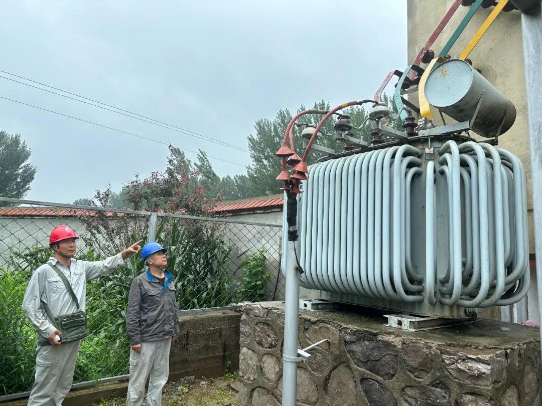 國網(wǎng)玉田縣供電公司：迎戰(zhàn)“杜蘇芮”，筑牢供電保障“堤壩”