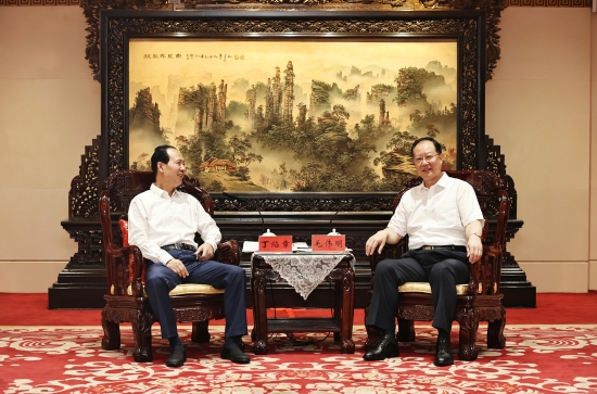 中國電建黨委書記、董事長(zhǎng)丁焰章拜會(huì)湖南省省長(zhǎng)毛偉明