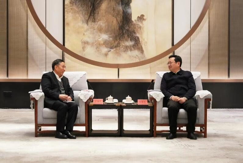 中國能建黨委書記、董事長宋海良拜會河北省委常委，雄安新區(qū)黨工委書記、管委會主任張國華并開展實(shí)地考察