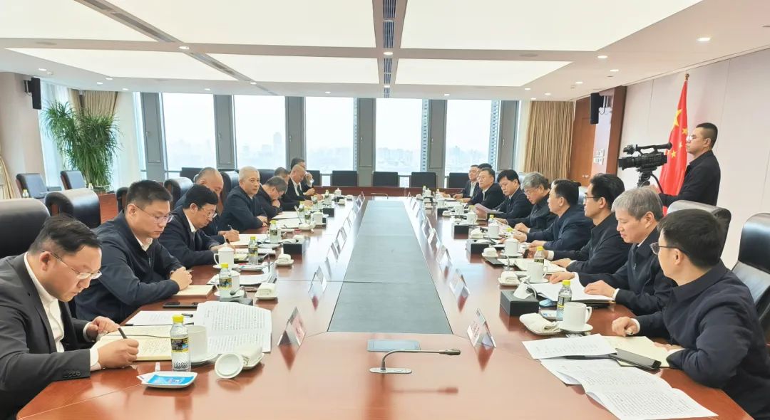 中國一重董事長徐鵬一行拜訪國家能源集團黨組書記、董事長劉國躍