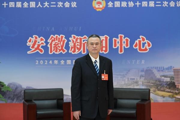 程韜代表：支持引入新質(zhì)生產(chǎn)力，鼓勵新能源商用車發(fā)展