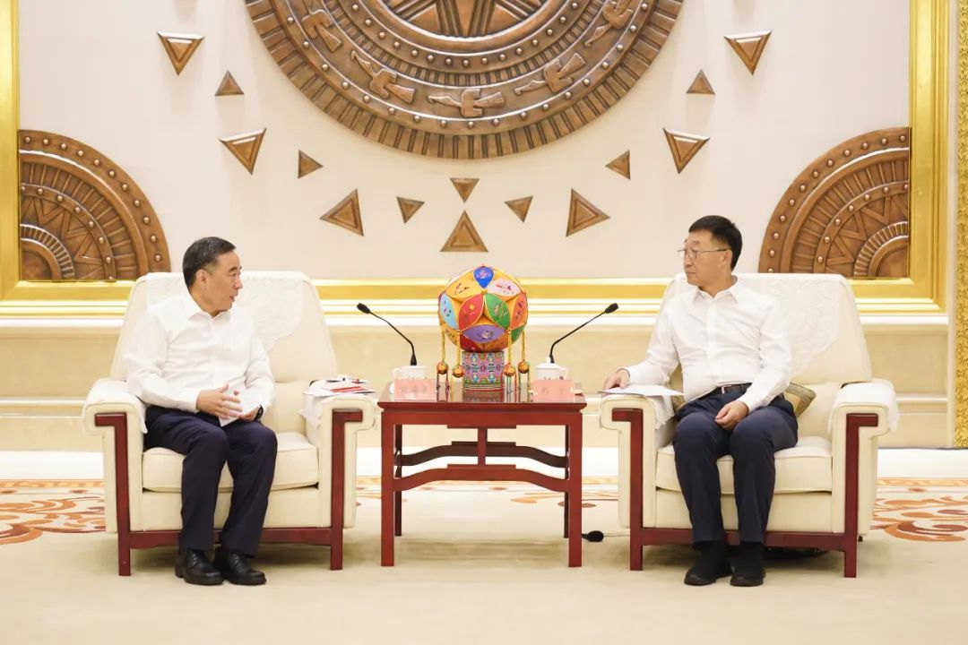中國(guó)能建黨委書記、董事長(zhǎng)宋海良拜會(huì)廣西壯族自治區(qū)黨委書記劉寧