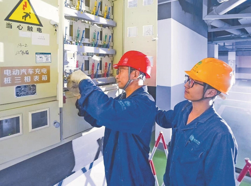 于洪波：讓配電網(wǎng)線路“零閃?！? width=